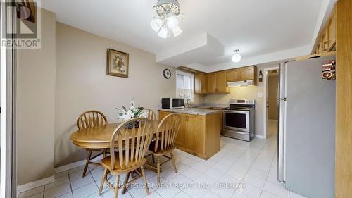 1208 Sherwood Mills Boulevard, Mississauga, ON - Indoor