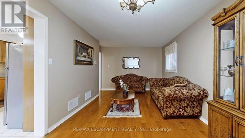 1208 Sherwood Mills Boulevard, Mississauga, ON - Indoor