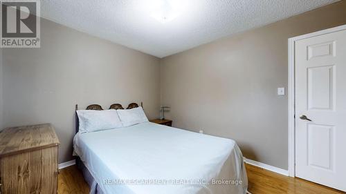 1208 Sherwood Mills Boulevard, Mississauga, ON - Indoor Photo Showing Bedroom