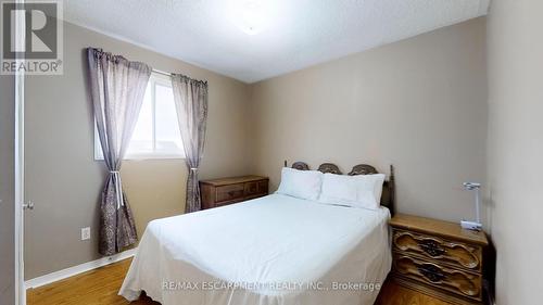 1208 Sherwood Mills Boulevard, Mississauga, ON - Indoor Photo Showing Bedroom