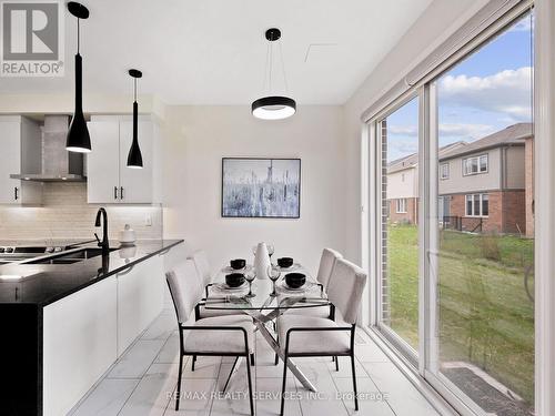 72 Circus Crescent, Brampton, ON - Indoor Photo Showing Dining Room