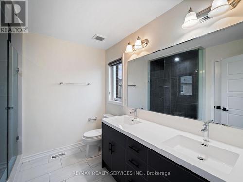 72 Circus Crescent, Brampton, ON - Indoor Photo Showing Bathroom