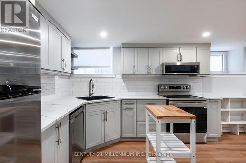 29 Park Avenue, Guelph, ON - Indoor Photo Showing Kitchen