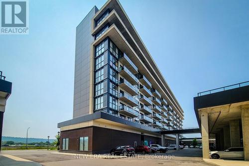 605 - 560 North Service Road, Grimsby, ON - Outdoor