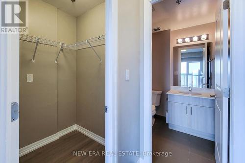 605 - 560 North Service Road, Grimsby, ON - Indoor Photo Showing Bathroom