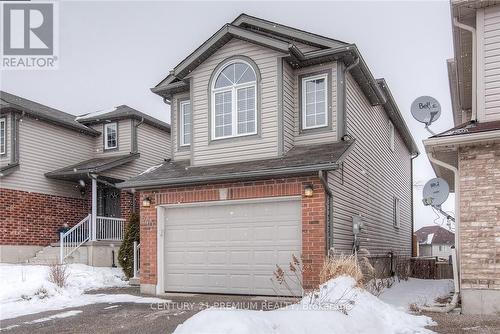 640 Activa Avenue, Kitchener, ON - Outdoor