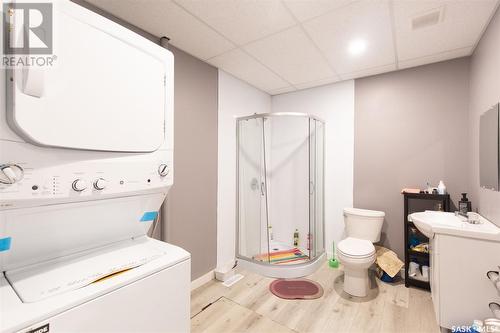 306 Fairford Street W, Moose Jaw, SK - Indoor Photo Showing Laundry Room