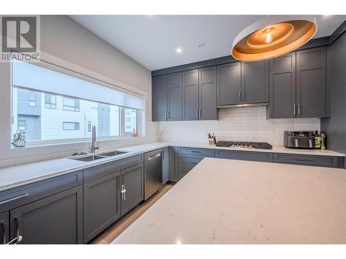 201 Wylie Street Unit# 131, Penticton, BC - Indoor Photo Showing Kitchen With Double Sink