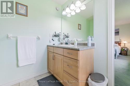 60 Stanley Crescent, Centre Wellington (Elora/Salem), ON - Indoor Photo Showing Bathroom