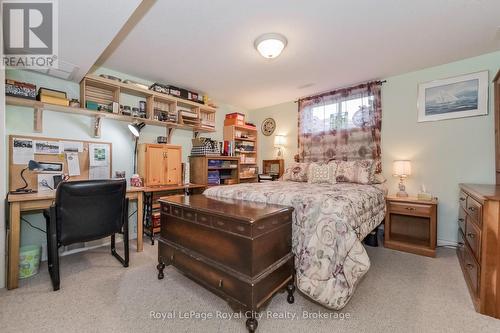 60 Stanley Crescent, Centre Wellington (Elora/Salem), ON - Indoor Photo Showing Bedroom