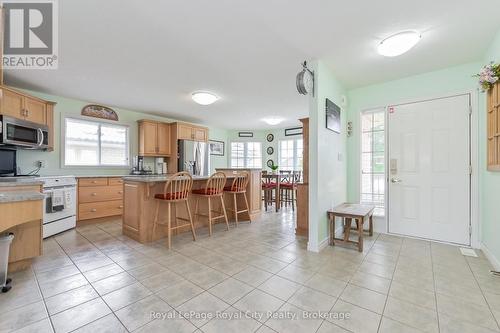 60 Stanley Crescent, Centre Wellington (Elora/Salem), ON - Indoor Photo Showing Kitchen