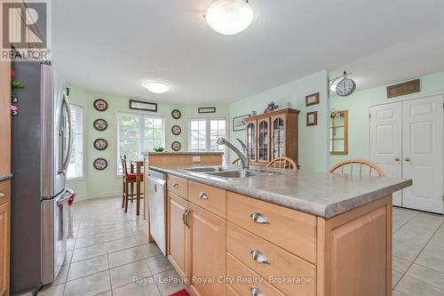 60 Stanley Crescent, Centre Wellington (Elora/Salem), ON - Indoor Photo Showing Kitchen With Double Sink