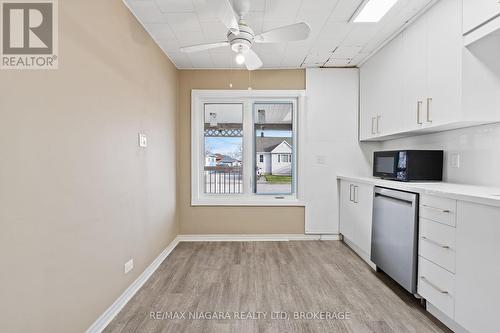 54 Elizabeth Street, Port Colborne (875 - Killaly East), ON - Indoor Photo Showing Kitchen