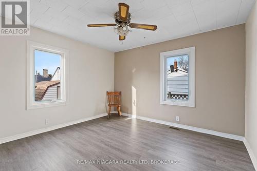 54 Elizabeth Street, Port Colborne (875 - Killaly East), ON - Indoor Photo Showing Other Room