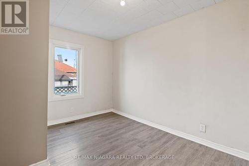 54 Elizabeth Street, Port Colborne (875 - Killaly East), ON - Indoor Photo Showing Other Room