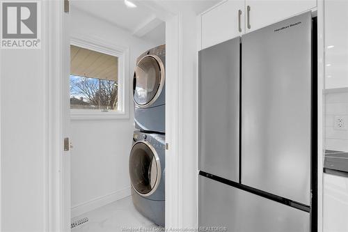 1510 Langlois, Windsor, ON - Indoor Photo Showing Laundry Room