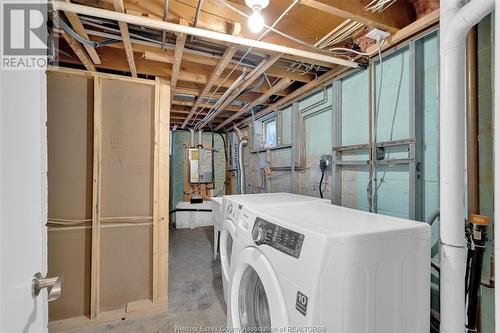 1510 Langlois, Windsor, ON - Indoor Photo Showing Laundry Room