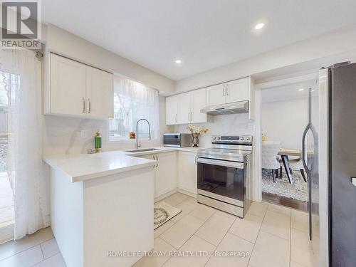 41 Unicorn Avenue, Toronto, ON - Indoor Photo Showing Kitchen