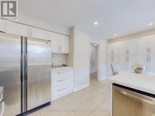 41 Unicorn Avenue, Toronto, ON - Indoor Photo Showing Kitchen