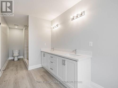 1479 Purchase Place, Innisfil, ON - Indoor Photo Showing Bathroom