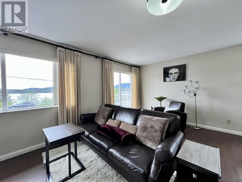 921 W 1St Avenue, Prince Rupert, BC - Indoor Photo Showing Living Room