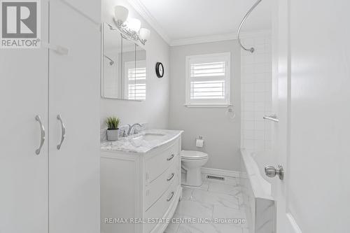 86 Windermere Court, Brampton, ON - Indoor Photo Showing Bathroom