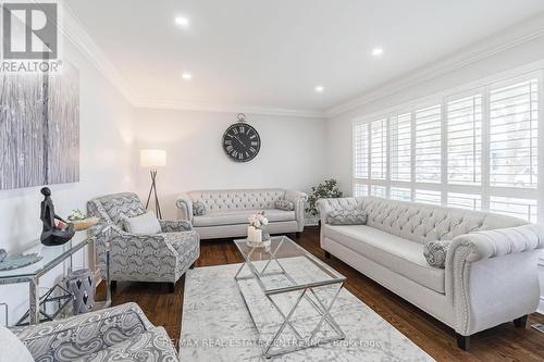 86 Windermere Court, Brampton, ON - Indoor Photo Showing Living Room