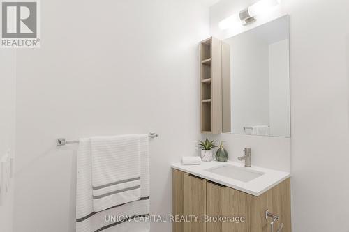 5107 - 55 Mercer Street, Toronto, ON - Indoor Photo Showing Bathroom