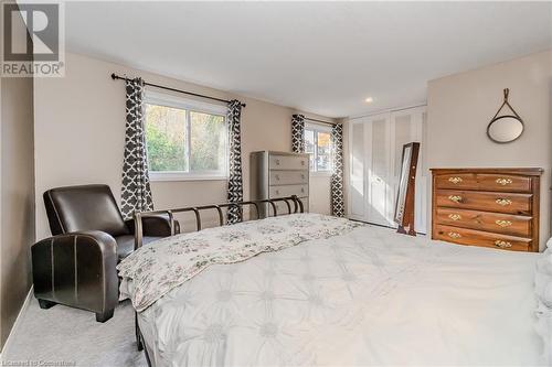 220 Salisbury Avenue Unit# 1, Cambridge, ON - Indoor Photo Showing Bedroom