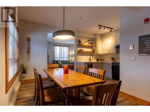 4559 Timberline Crescent Unit# 427, Fernie, BC - Indoor Photo Showing Dining Room