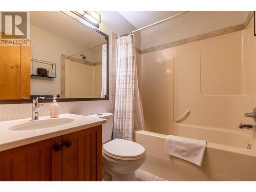 4559 Timberline Crescent Unit# 427, Fernie, BC - Indoor Photo Showing Bathroom