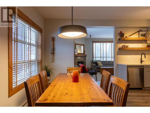 4559 Timberline Crescent Unit# 427, Fernie, BC - Indoor Photo Showing Dining Room