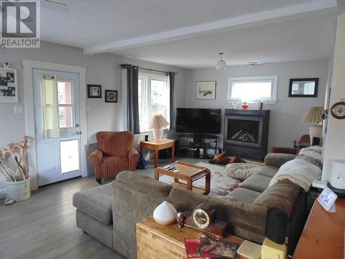 160 Columbia Avenue, Castlegar, BC - Indoor Photo Showing Living Room With Fireplace