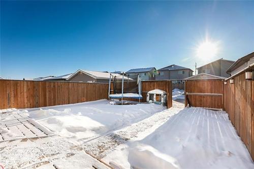 82 John Neufeld Cr, Winnipeg, MB 