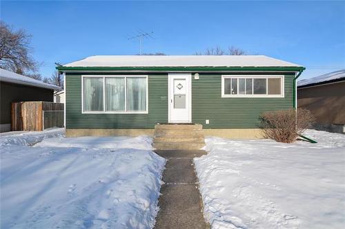 215 Havelock Ave, Winnipeg, MB 