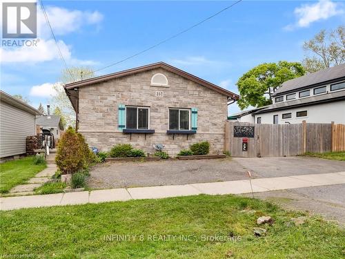 257 Ridge Road S, Fort Erie (337 - Crystal Beach), ON - Outdoor