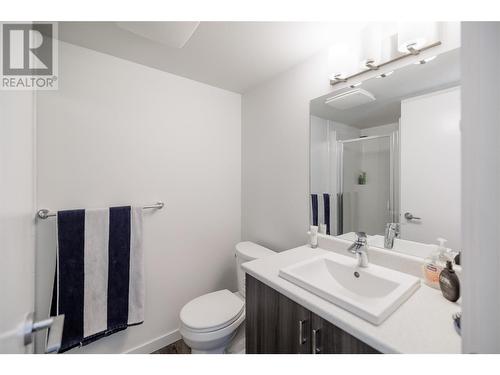 655 Academy Way Unit# 107, Kelowna, BC - Indoor Photo Showing Bathroom