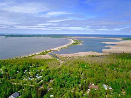 21 Lakespeak Crescent, Hillside Beach, MB 