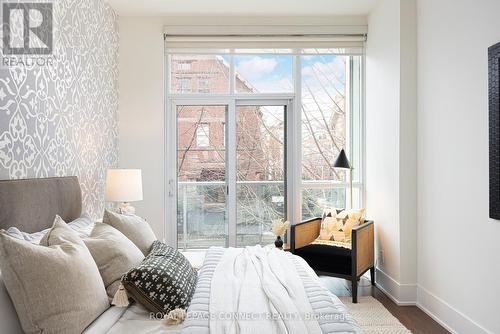 217 - 120 Homewood Avenue, Toronto, ON - Indoor Photo Showing Bedroom