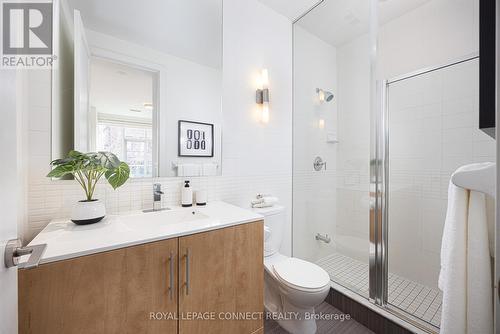 217 - 120 Homewood Avenue, Toronto, ON - Indoor Photo Showing Bathroom