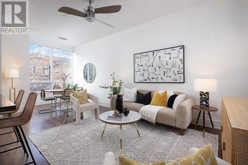 217 - 120 Homewood Avenue, Toronto, ON - Indoor Photo Showing Living Room