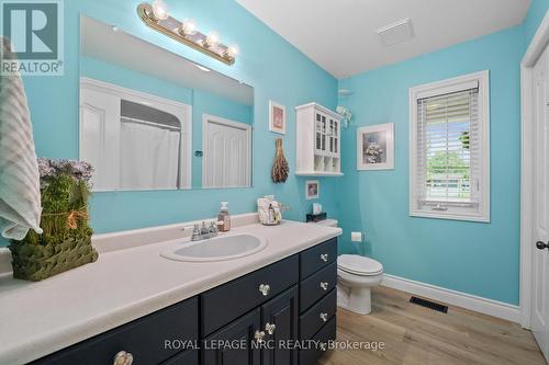 11616 Elizabeth Crescent, Wainfleet, ON - Indoor Photo Showing Bathroom