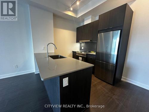 905 - 4130 Parkside Village Drive, Mississauga, ON - Indoor Photo Showing Kitchen With Stainless Steel Kitchen