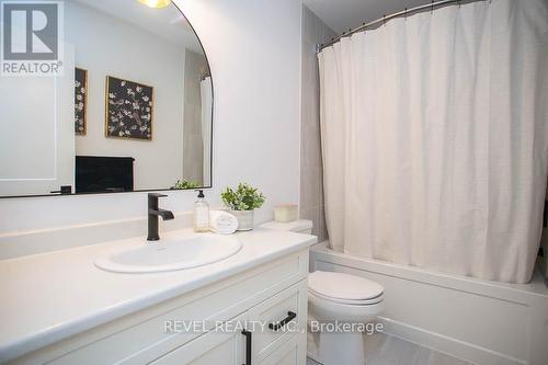 33 June Callwood Way, Brantford, ON - Indoor Photo Showing Bathroom