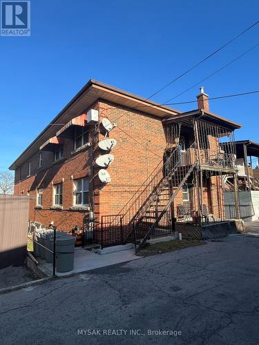 2342 King Street E, Hamilton, ON - Outdoor