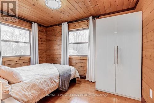 756 Rockaway Road, Georgina, ON - Indoor Photo Showing Bedroom