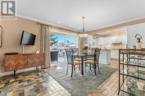 38 Colonel Butler Crescent, Niagara-On-The-Lake (101 - Town), ON - Indoor Photo Showing Dining Room