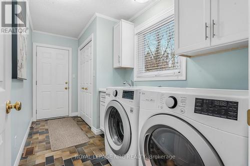 38 Colonel Butler Crescent, Niagara-On-The-Lake (101 - Town), ON - Indoor Photo Showing Laundry Room