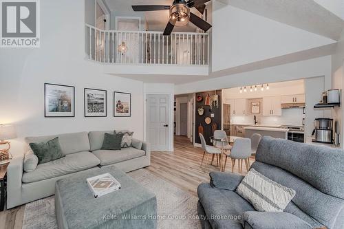 18 Gaw Crescent, Guelph (Pine Ridge), ON - Indoor Photo Showing Living Room