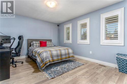 515 Main Street S, Guelph/Eramosa (Rockwood), ON - Indoor Photo Showing Bedroom